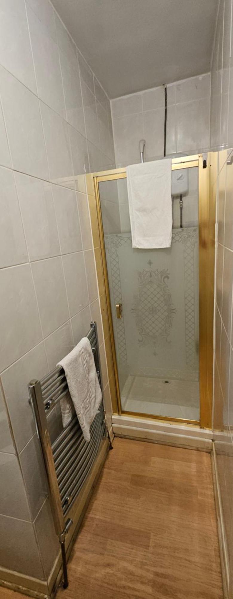 No Frills & Nothing Fancy 1 Bed Studio City Centre Cardiff Extérieur photo